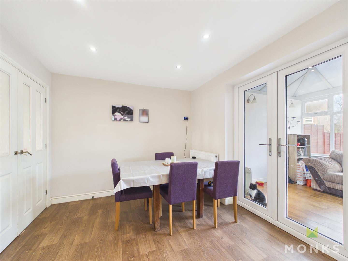 213 Monkmoor Road, Shrewsbury, SY2 5SN For Sale